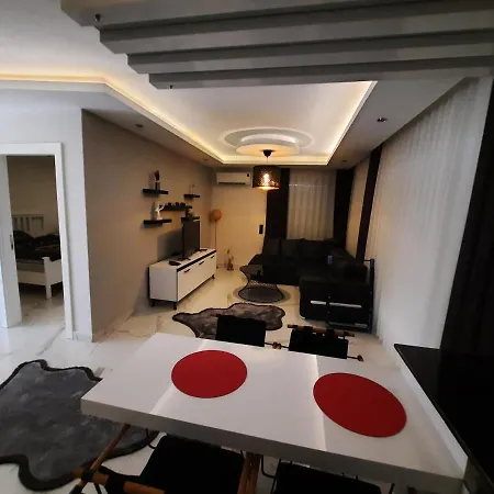 아파트 Luxuzni Apartman U 20m Od Mora 알란야