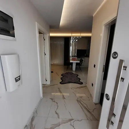 Luxuzni Apartman U 20m Od Mora 알란야