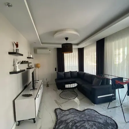 아파트 Luxuzni Apartman U 20m Od Mora 알란야