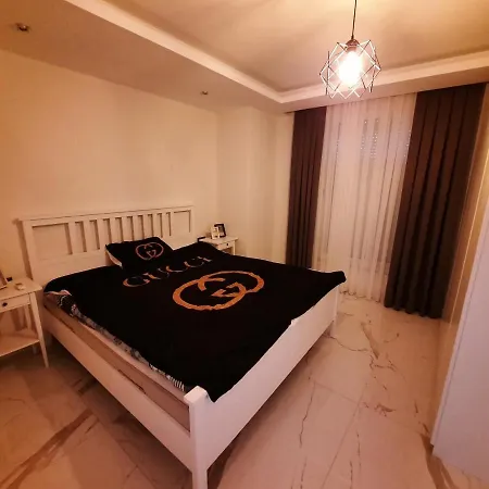 Luxuzni Apartman U 20m Od Mora דירה *