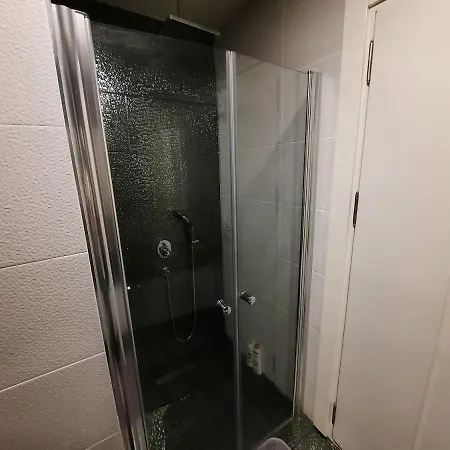 דירה Luxuzni Apartman U 20m Od Mora אלאניה
