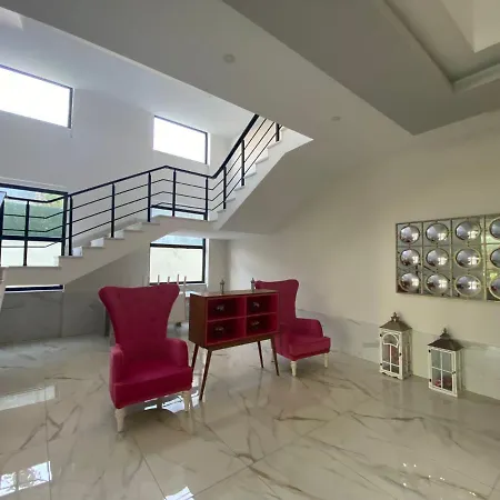 Luxuzni Apartman U 20m Od Mora דירה