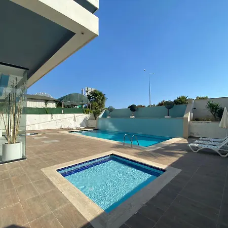 דירה Luxuzni Apartman U 20m Od Mora אלאניה